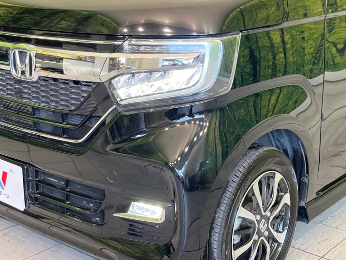 2019 Honda N-BOX CUSTOM DBA-JF3 (UW-69f56ad48b431)[13]