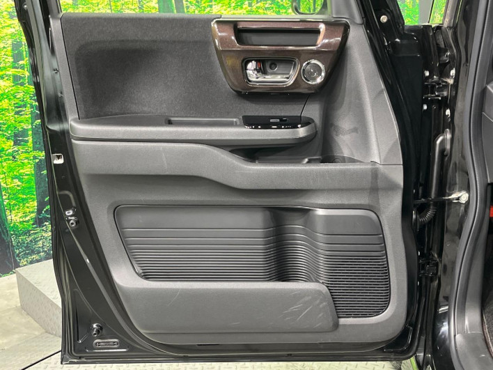 2019 Honda N-BOX CUSTOM 6BA-JF3 (UW-69f56ad4c62b8)[4]