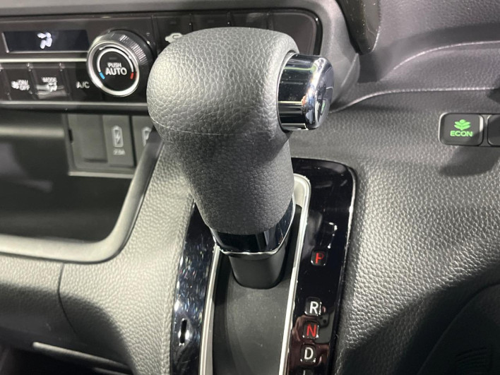 2020 Honda N-BOX CUSTOM 6BA-JF3 (UW-69f56ad608680)[29]