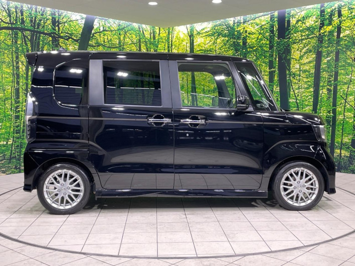 2022 Honda N-BOX CUSTOM 6BA-JF3 (UW-69f56ad7566c0)[22]