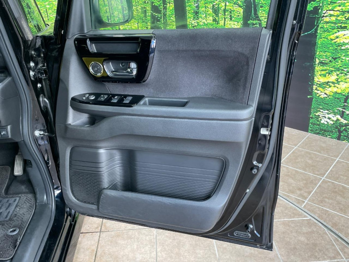 2023 Honda N-BOX CUSTOM 6BA-JF3 (UW-69f56ad99f347)[23]