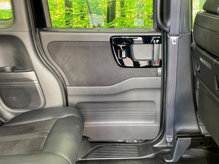 2023 Honda N-BOX CUSTOM 6BA-JF3 (UW-69f56ad99f347)[28]