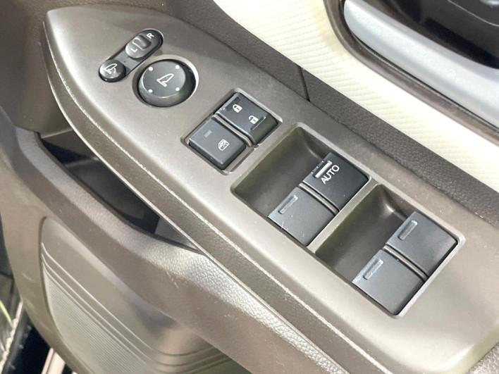 2021 Honda N-BOX 6BA-JF3 (UW-69f56adab740a)[12]