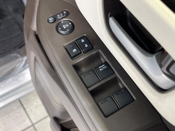 2022 Honda N-BOX 6BA-JF3 (UW-69f56adbe6d38)[23]
