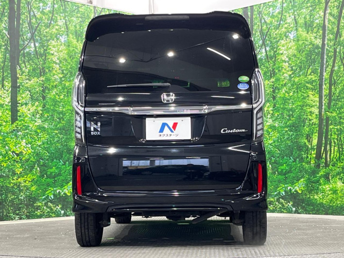 2017 Honda N-BOX CUSTOM DBA-JF4 (UW-69f56ade4a93f)[16]