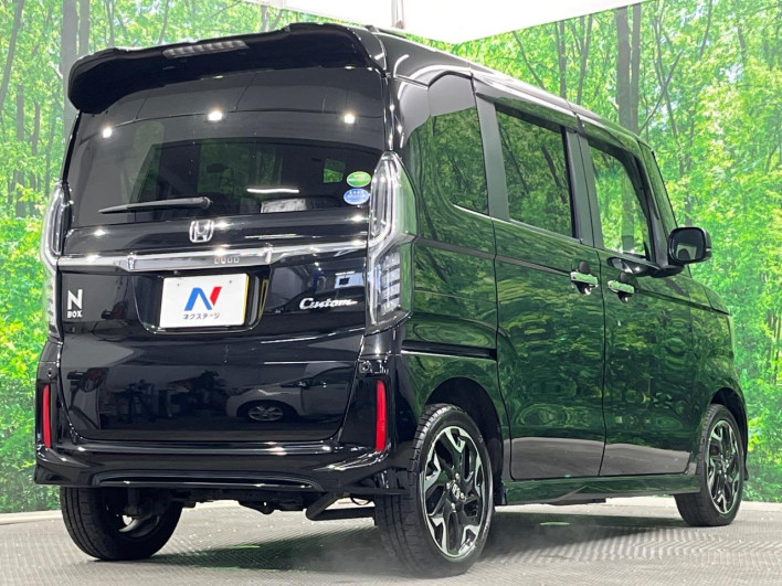 2017 Honda N-BOX CUSTOM DBA-JF4 (UW-69f56ade4a93f)[15]
