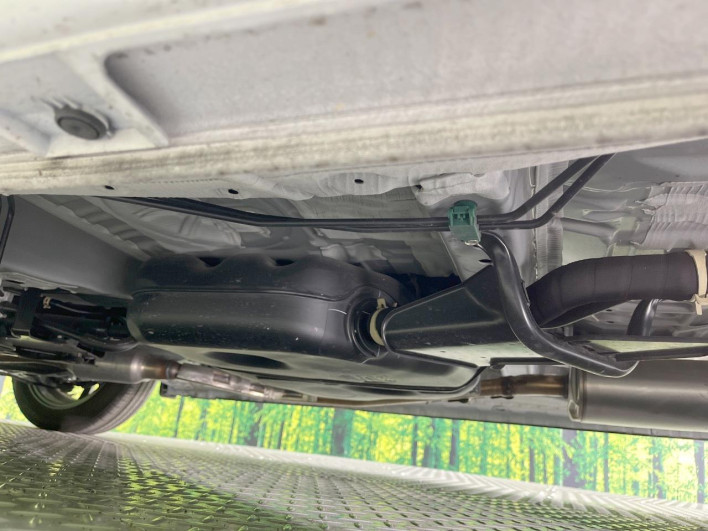 2024 Honda N-BOX CUSTOM 6BA-JF5 (UW-69f56ae0f422f)[24]
