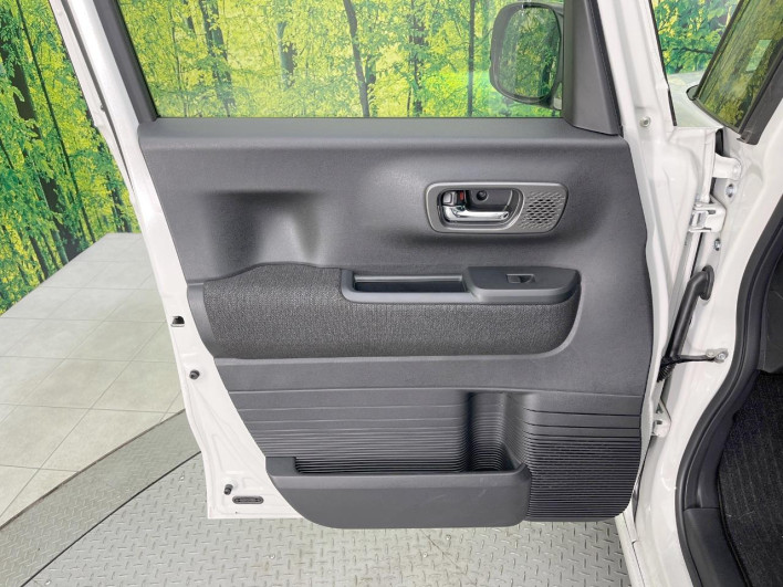 2024 Honda N-BOX CUSTOM 6BA-JF5 (UW-69f56ae0f422f)[27]
