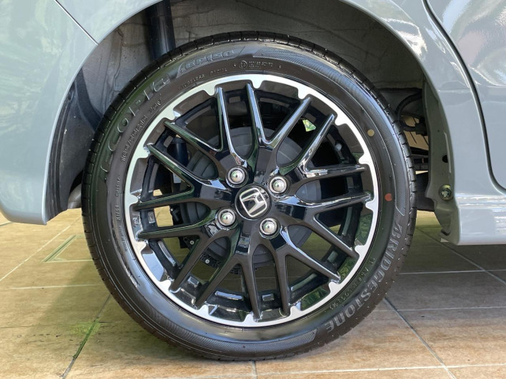 2025 Honda N-BOX CUSTOM 6BA-JF5 (UW-69f56ae2a9bc6)[23]