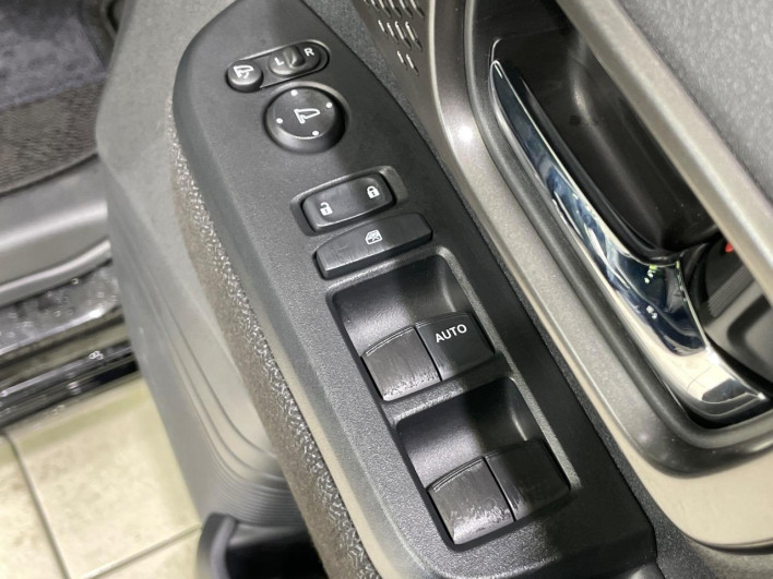 2025 Honda N-BOX CUSTOM 6BA-JF5 (UW-69f56ae4a0c0b)[29]