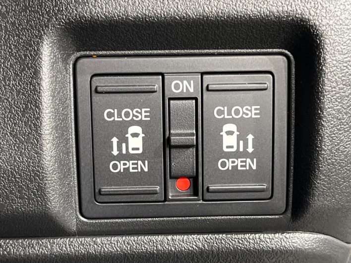 2024 Honda N-BOX CUSTOM 6BA-JF5 (UW-69f56ae585a33)[21]