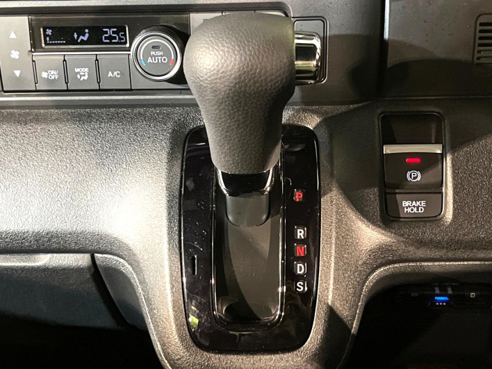 2024 Honda N-BOX CUSTOM 6BA-JF6 (UW-69f56ae7cbbc8)[17]