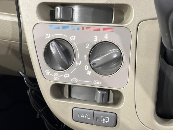 2014 Daihatsu Move DBA-LA110S (UW-69f56aff7aafe)[27]