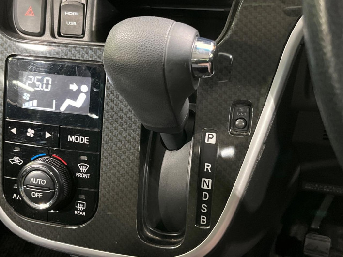 2017 Daihatsu Move DBA-LA160S (UW-69f56b018021f)[10]