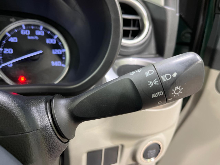2020 Daihatsu Cast 5BA-LA250S (UW-69f56b0326f23)[29]