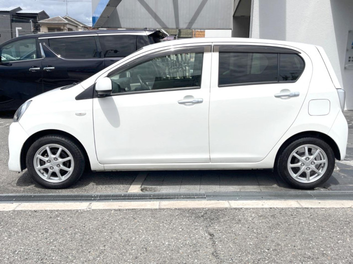 2015 Daihatsu Mirai Ease DBA-LA300S (UW-69f56b03b5caa)[11]