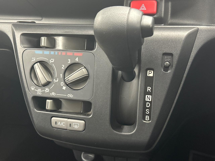 2018 Daihatsu Mirai Ease DBA-LA350S (UW-69f56b03e9437)[8]
