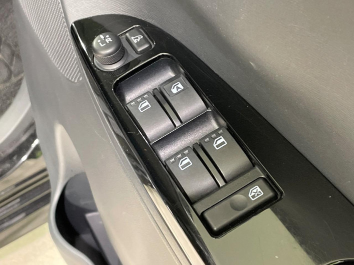 2015 Daihatsu Tanto DBA-LA600S (UW-69f56b09d5a12)[20]