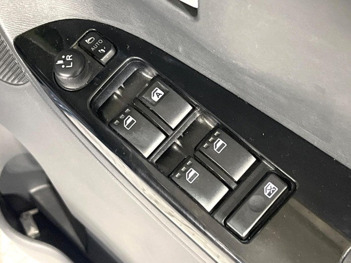 2019 Daihatsu Tanto DBA-LA600S (UW-69f56b0d93da9)[21]