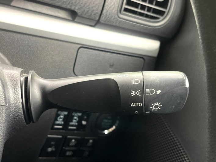 2019 Daihatsu Tanto DBA-LA600S (UW-69f56b0d9b6b9)[15]
