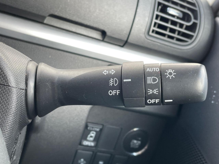 2014 Daihatsu Tanto DBA-LA610S (UW-69f56b0e49021)[12]