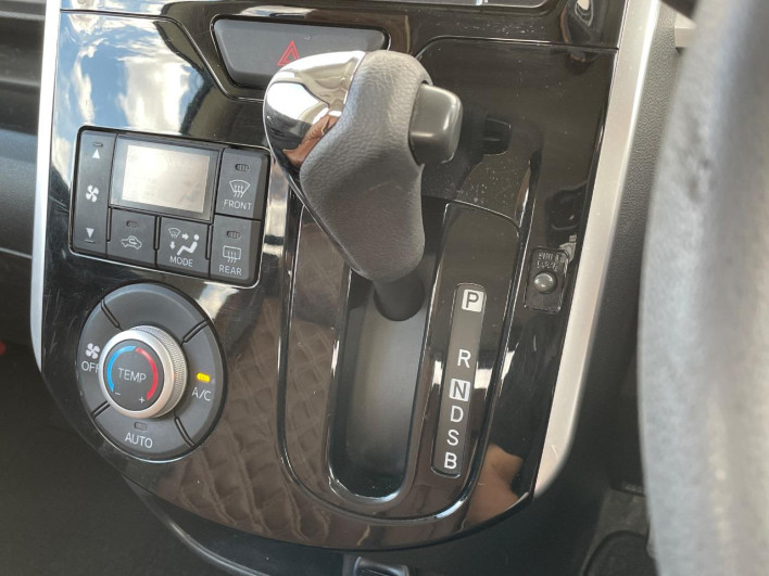 2014 Daihatsu Tanto DBA-LA610S (UW-69f56b0e49021)[9]