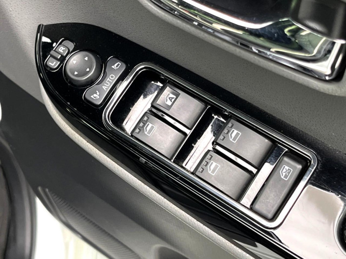 2019 Daihatsu Tanto 6BA-LA650S (UW-69f56b106bc56)[6]