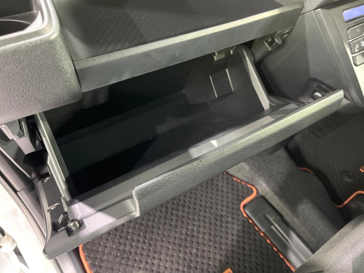 2024 Daihatsu Tanto 5BA-LA650S (UW-69f56b12e45ce)[24]