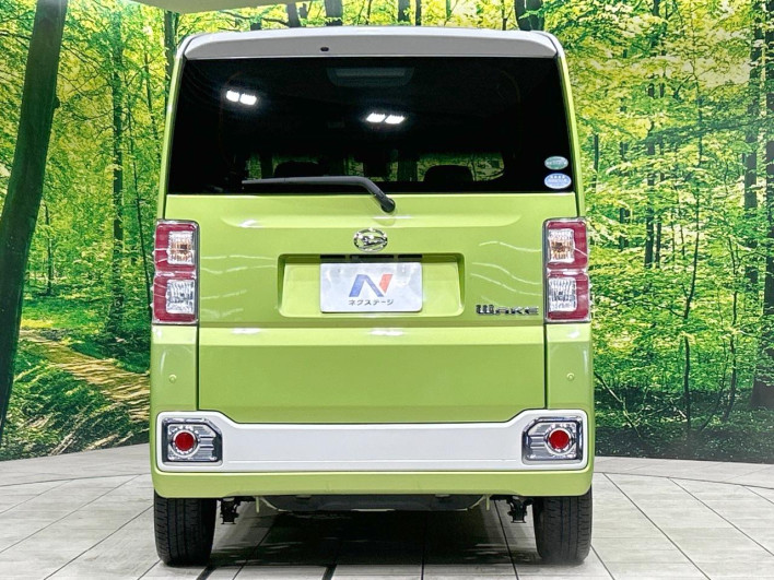 2016 Daihatsu Wake DBA-LA700S (UW-69f56b1582e72)[11]