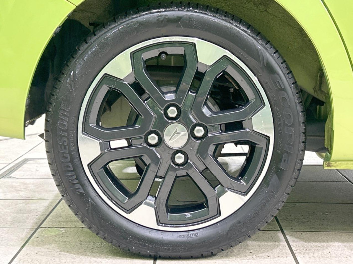 2016 Daihatsu Wake DBA-LA700S (UW-69f56b1582e72)[14]