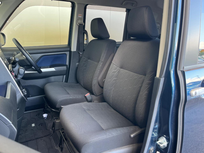 2017 Toyota Roomy DBA-M900A (UW-69f56b2565698)[29]