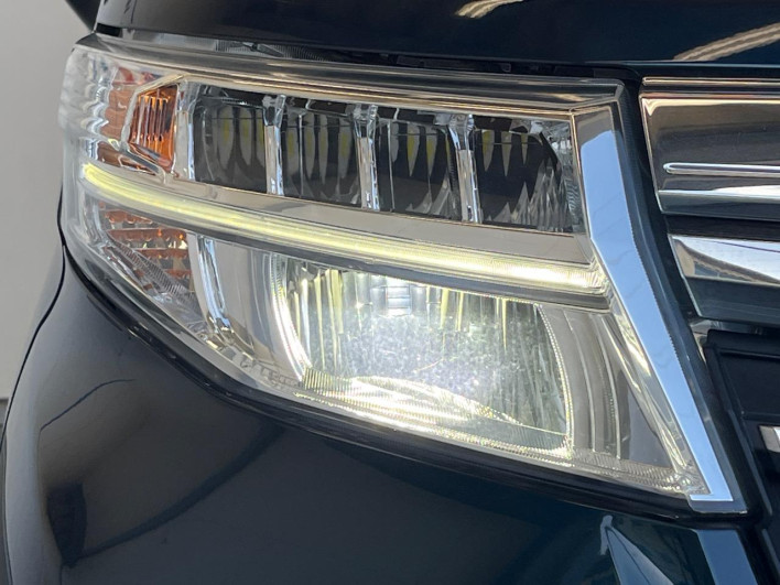 2017 Toyota Roomy DBA-M900A (UW-69f56b2565698)[19]