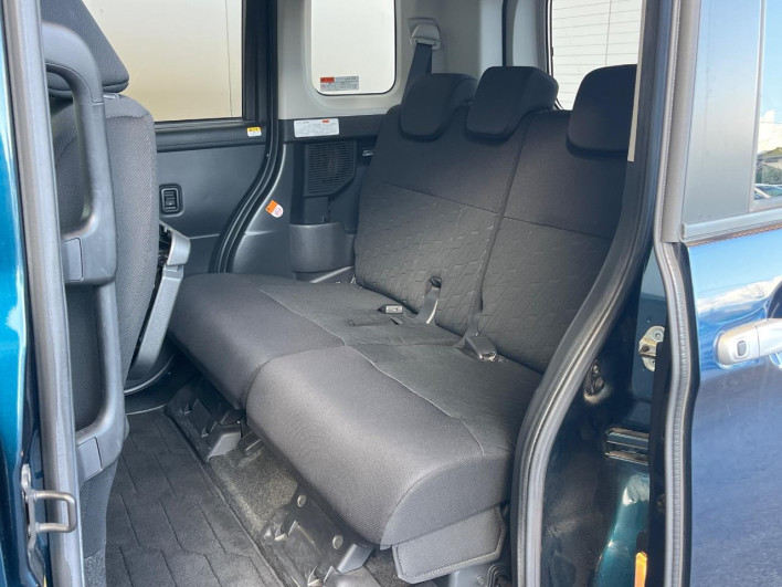 2017 Toyota Roomy DBA-M900A (UW-69f56b2565698)[28]