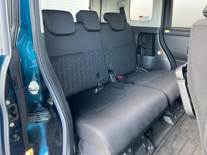2017 Toyota Roomy DBA-M900A (UW-69f56b2565698)[13]