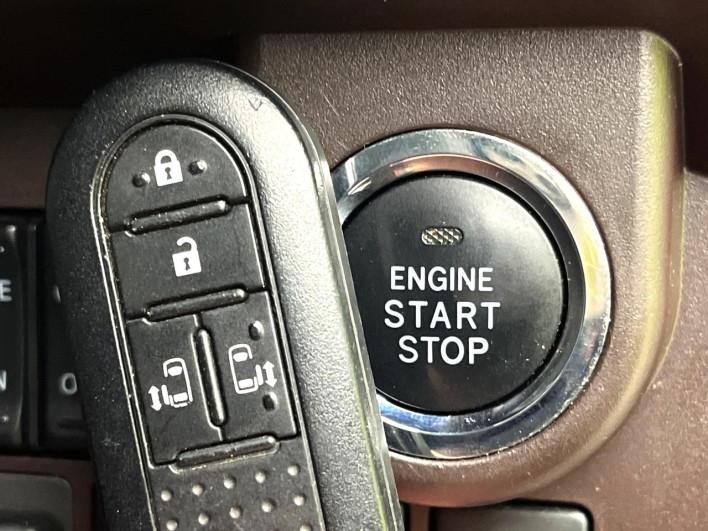 2018 Toyota TANK DBA-M900A (UW-69f56b25778dc)[9]