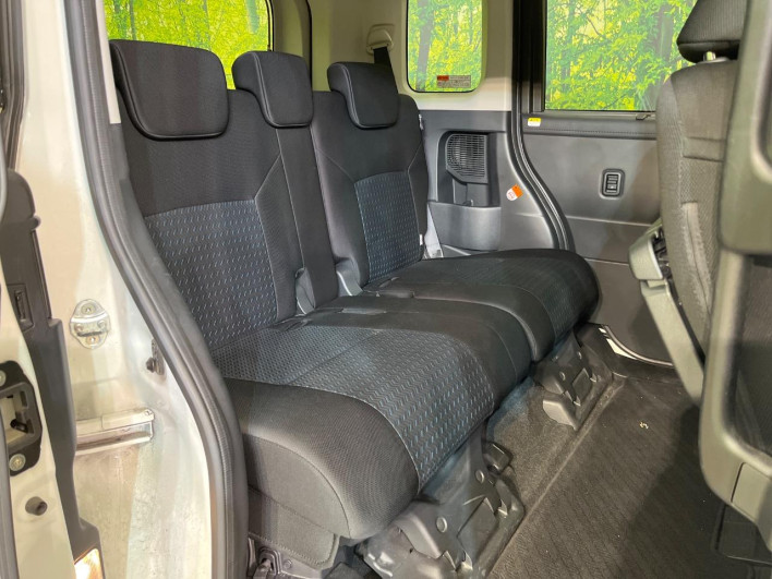 2021 Toyota Roomy 5BA-M900A (UW-69f56b2a6001e)[28]