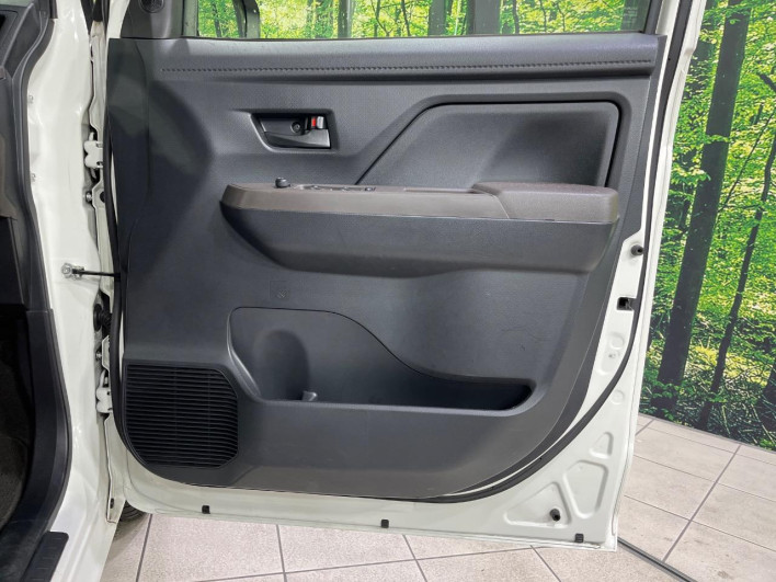 2021 Toyota Roomy 5BA-M910A (UW-69f56b30c69ee)[12]
