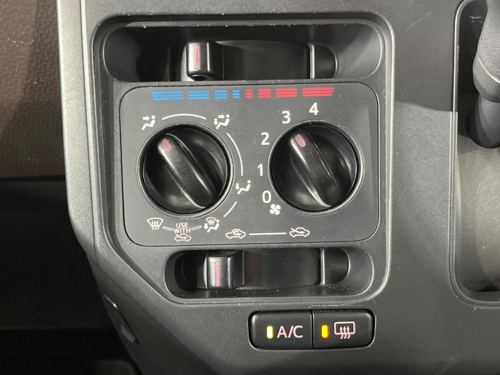 2021 Toyota Roomy 5BA-M910A (UW-69f56b30c69ee)[25]