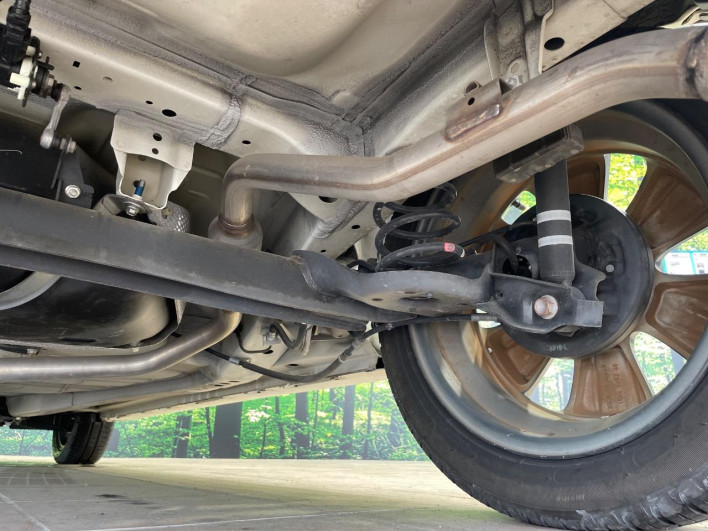 2018 Suzuki Wagon R Stingray DAA-MH55S (UW-69f56b434a279)[26]