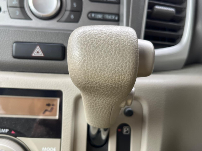 2013 Suzuki Spacia DBA-MK32S (UW-69f56b45c7482)[10]