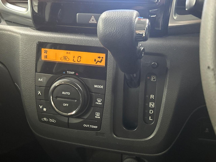 2013 Suzuki Spacia Custom DBA-MK32S (UW-69f56b4633ee5)[9]