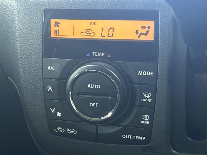 2013 Suzuki Spacia Custom DBA-MK32S (UW-69f56b4633ee5)[10]