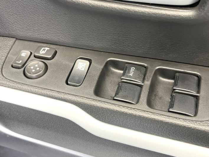 2023 Suzuki Hustler 5AA-MR92S (UW-69f56b612f555)[10]