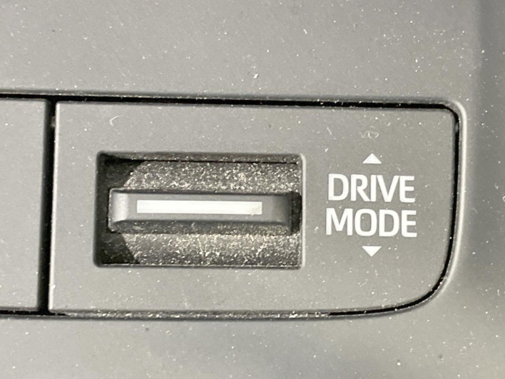2023 Toyota Harrier 6BA-MXUA85 (UW-69f56b7b66615)[21]