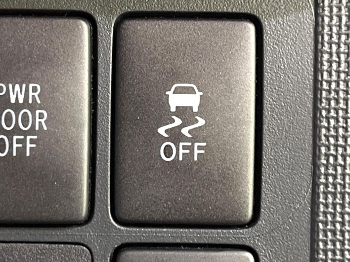 2013 Toyota Spade DBA-NCP141 (UW-69f56b87d618f)[8]
