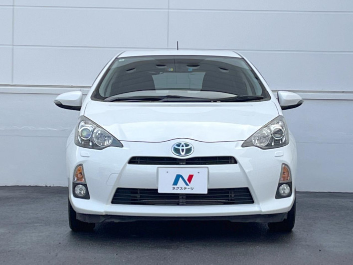 2012 Toyota Aqua DAA-NHP10 (UW-69f56b8a0c0ff)[15]