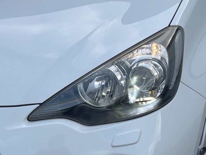 2012 Toyota Aqua DAA-NHP10 (UW-69f56b8a0c0ff)[13]