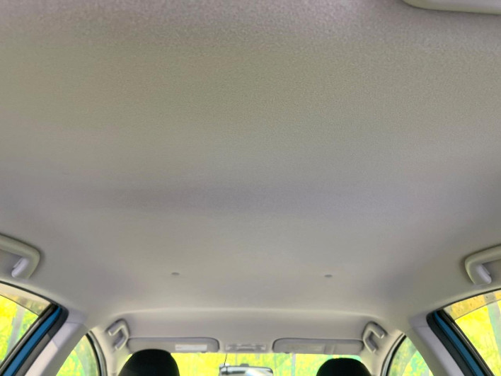 2013 Toyota Aqua DAA-NHP10 (UW-69f56b8a45ce2)[23]