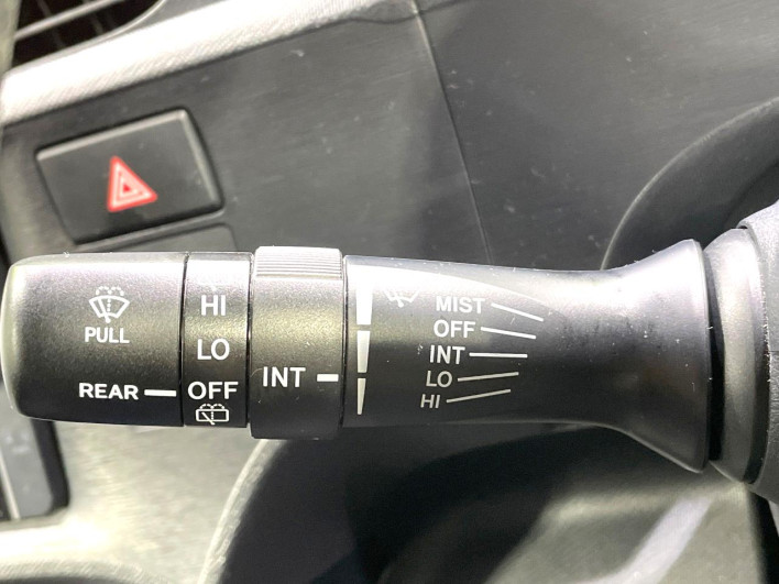 2014 Toyota Aqua DAA-NHP10 (UW-69f56b8d2a21b)[20]