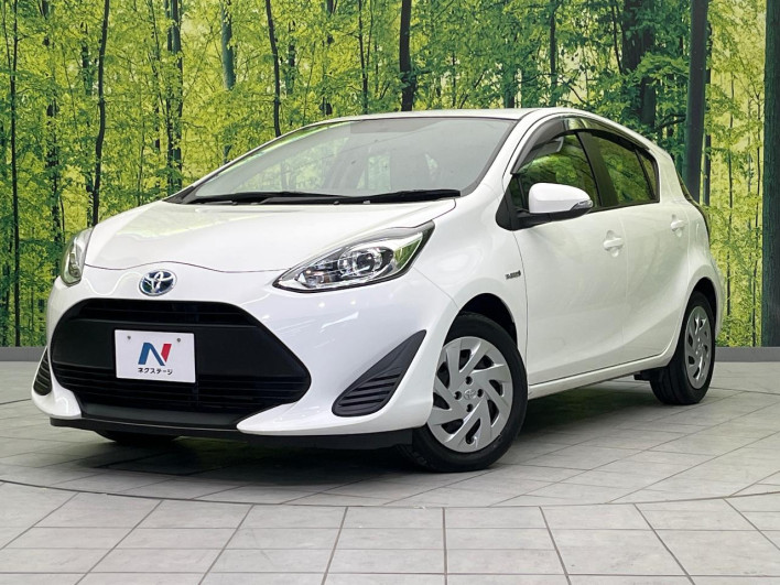 2017 Toyota Aqua DAA-NHP10 (UW-69f56b8f38bb8)[0]